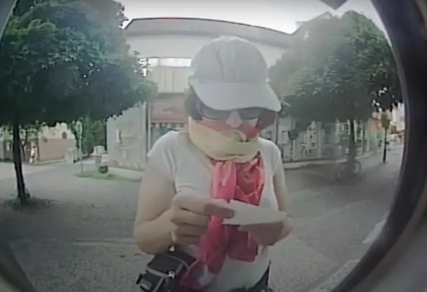 Mám tvé intimní fotky, zaplať. Policie vyšetřuje vydírání mužů s erotickým příběhem