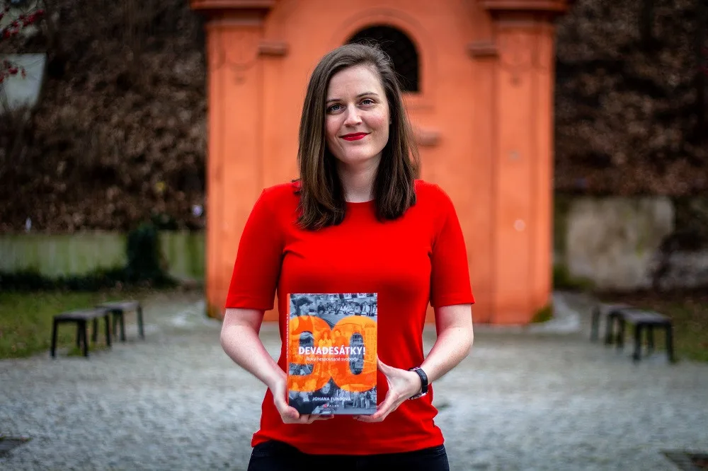 Nejsem nostalgik, který tvrdí, že dříve bylo lépe, říká autorka knihy Devadesátky Johana Fundová