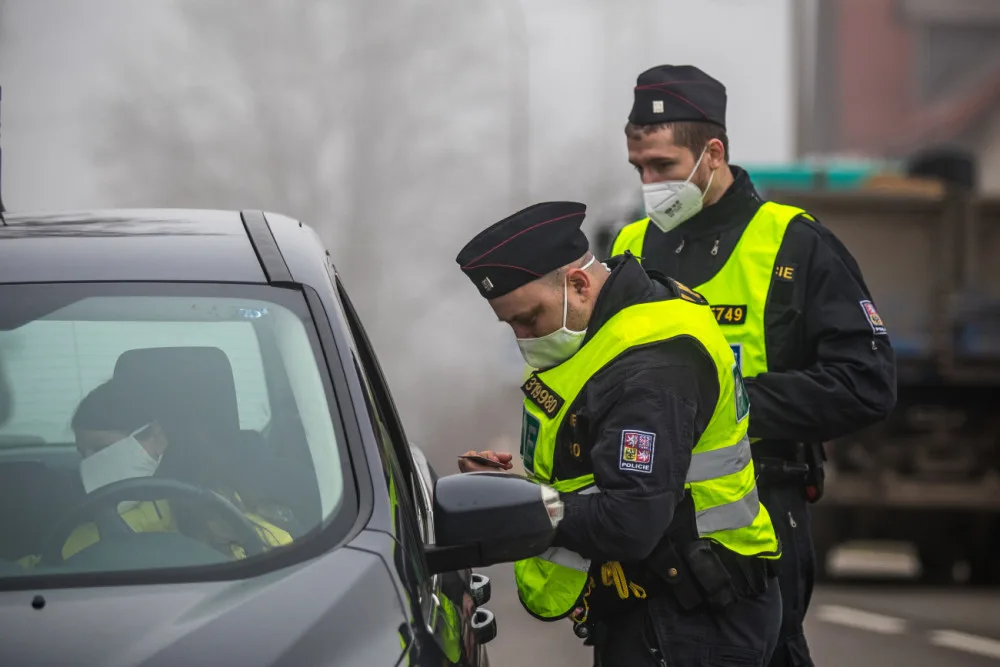 ANKETA: Jaký máte názor na nové vládní opatření? Někteří souhlasí, jiní mají výhrady. Přinášíme názory čtenářů
