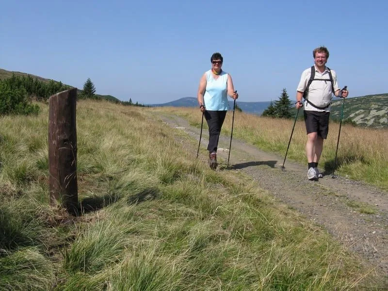 Návštěvnost Krkonoš byla vloni druhá největší od dob měření, kvůli návalu turistů trpí zvěř