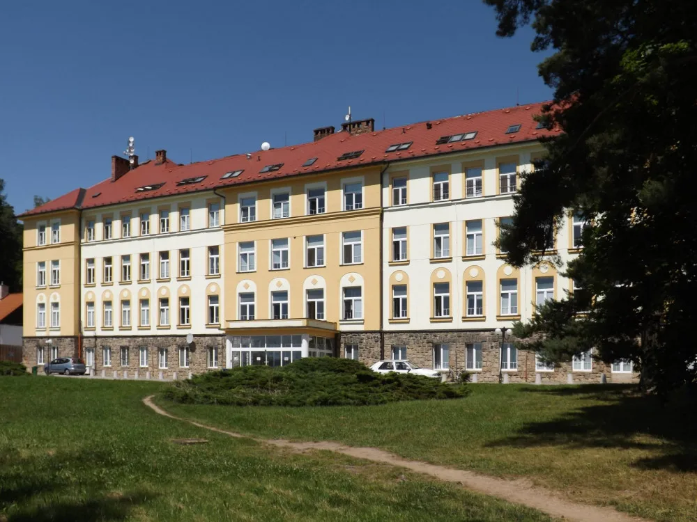 Městská nemocnice Dvůr Králové nad Labem otevřela nové očkovací centrum
