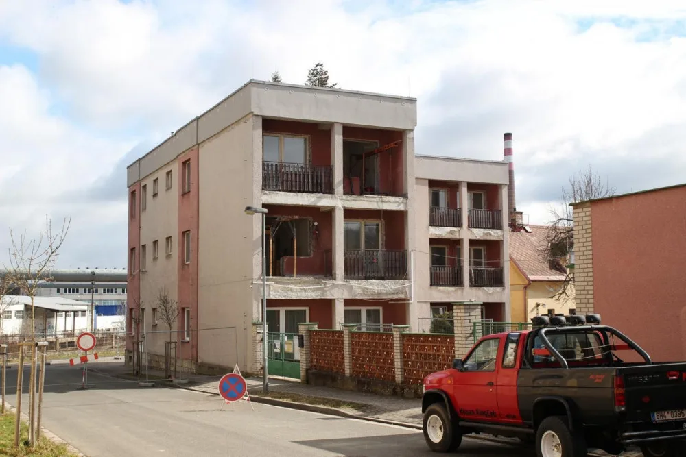 Dvůr Králové nad Labem staví nové byty pro lidi v nouzi. Vzniknou v rámci rekonstrukce Domu Žofie