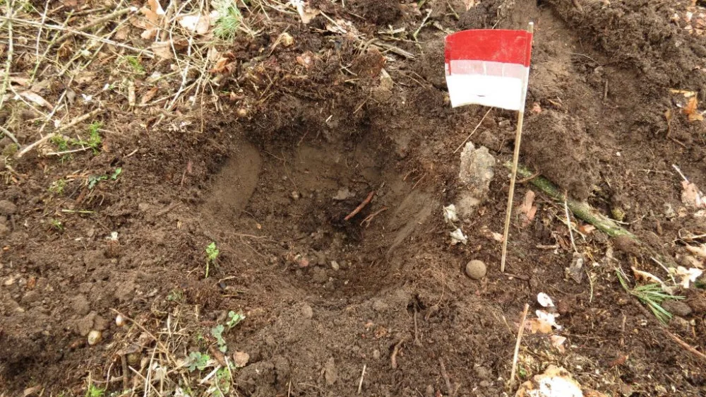 Archeologům při průzkumu budoucích dálnic pomáhají desítky dobrovolníků