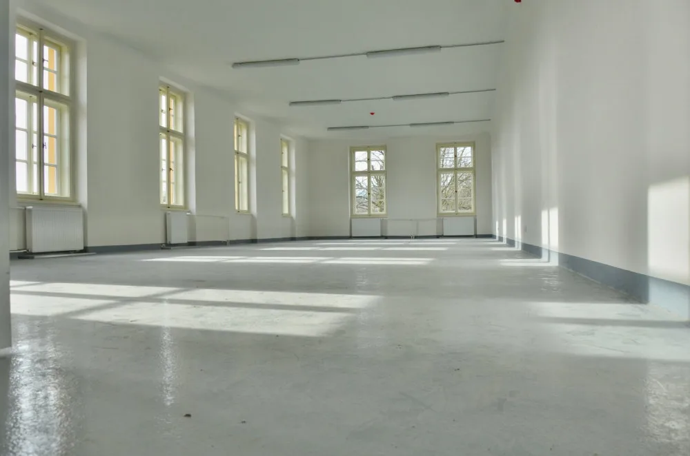 Stavební práce v Gayerových kasárnách skončí v květnu. Kompletně hotovo bude do konce roku