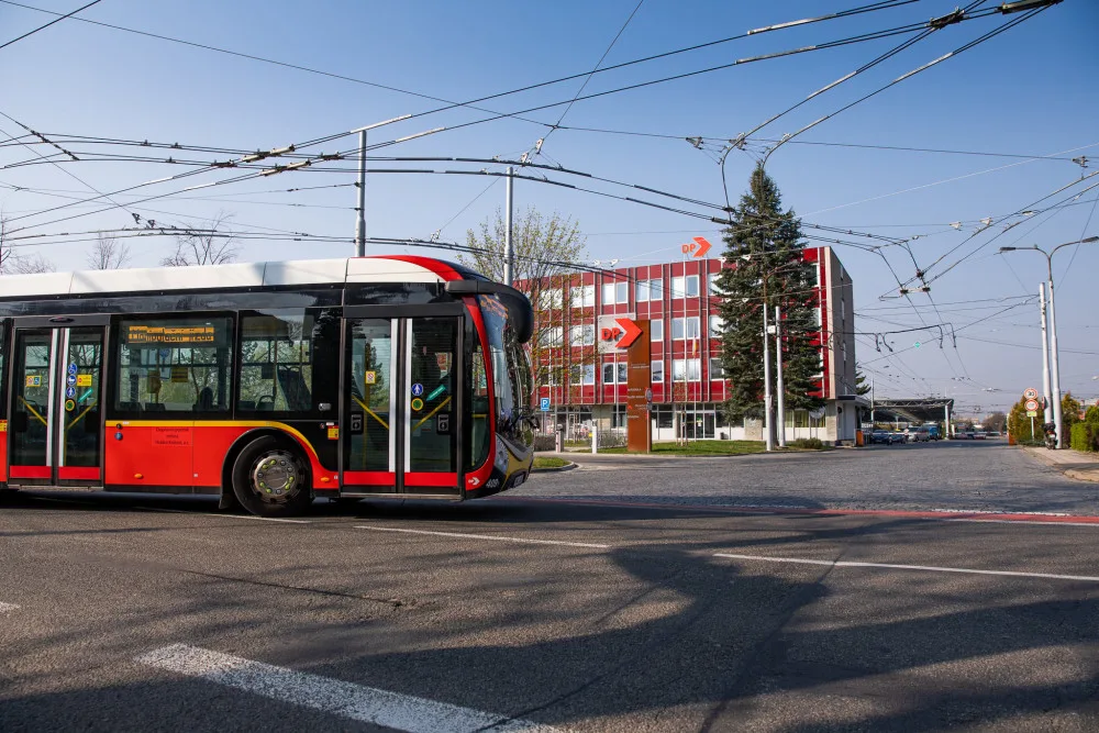 Dopravní podnik Hradec Králové počítá ztráty. Jízdné zatím zdražovat nebude