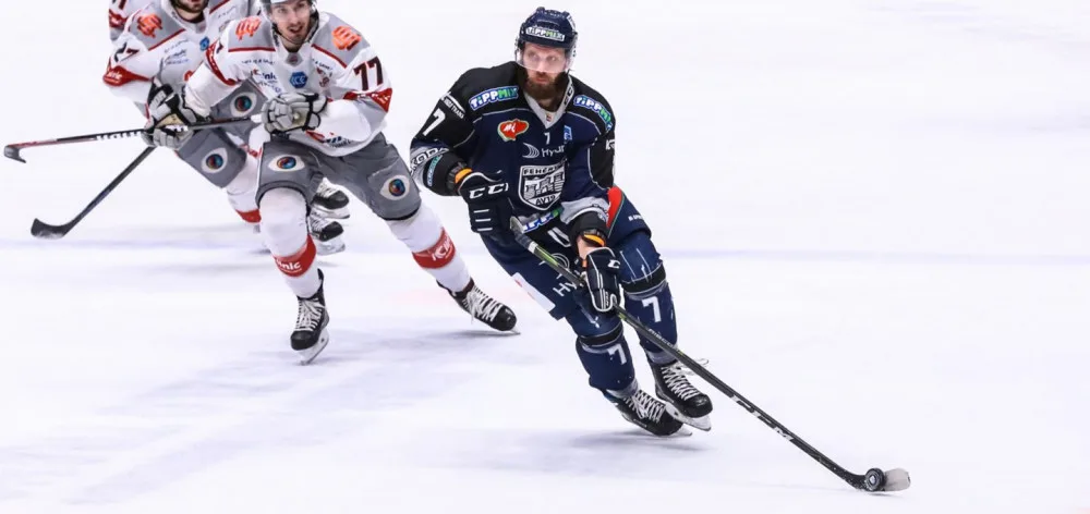 Hradecký hokej má novou posilu. Čtvrtým zámořským hráčem se stává Colton Hargrove z Dallasu