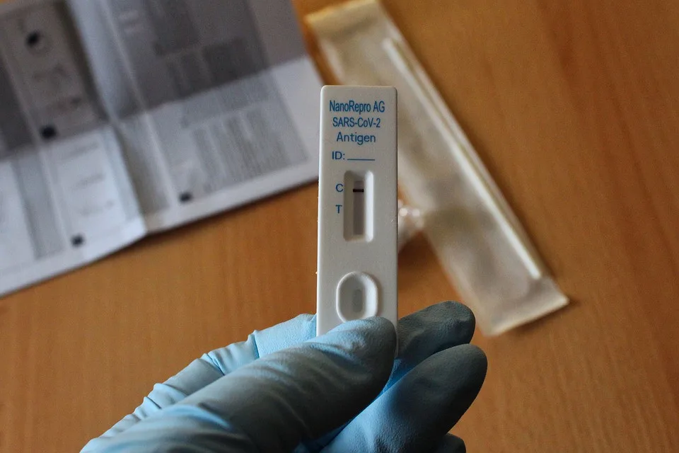 Školy nemají dostatek antigenních testů. Vystačí jen do konce týdne