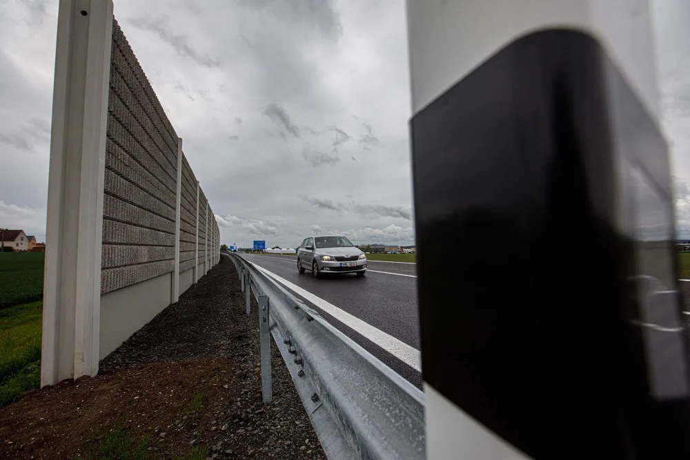 Obchvat Jičína otevřen. Centrum města se zbaví tisíce řidičů