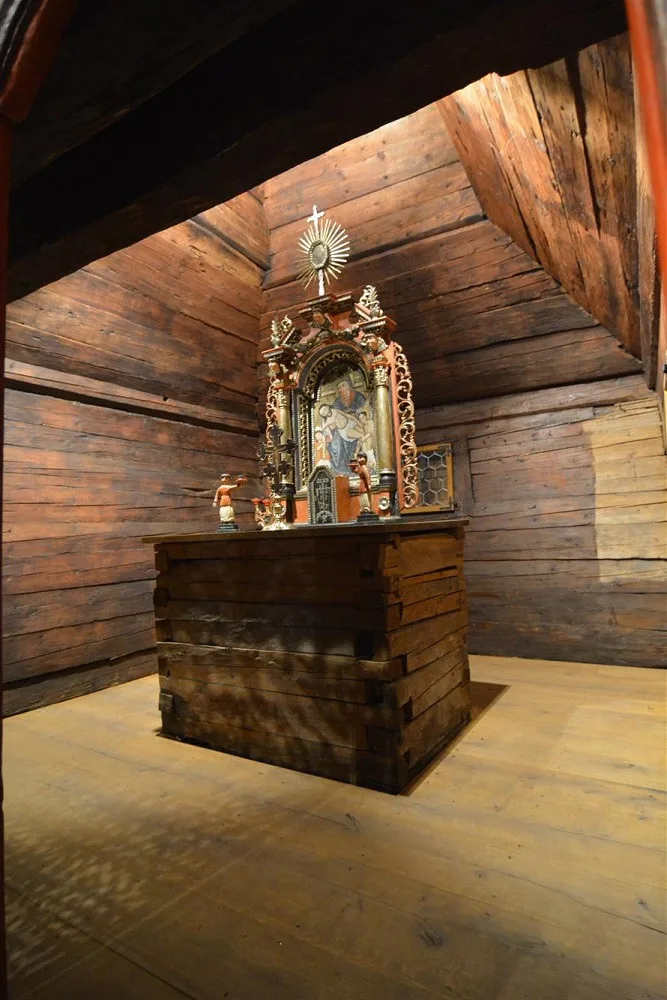 Kostel sv. Mikuláše v Jiráskových sadech