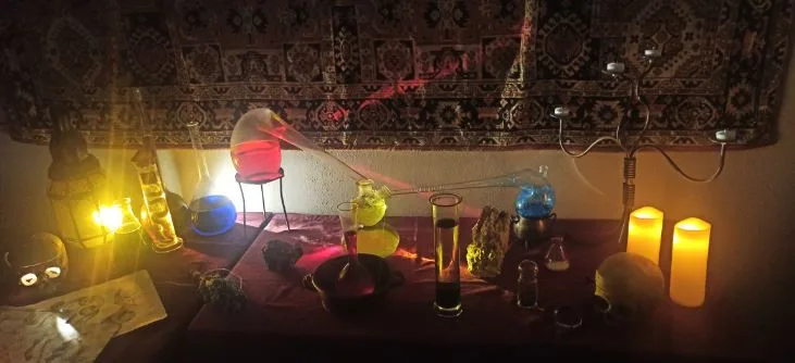 Muzeum východních Čech láká děti na alchymistické pokusy