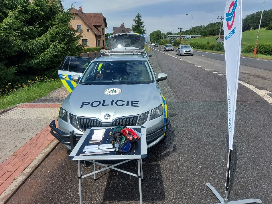 Policisté kontrolovali alkohol za volantem, řidiči dostali nealko pivo