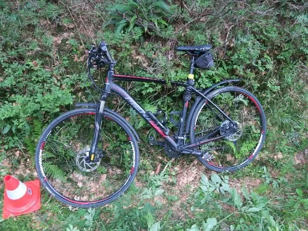 Policie řeší další vážnou nehodu cyklisty. Na Rychnovsko letěl vrtulník