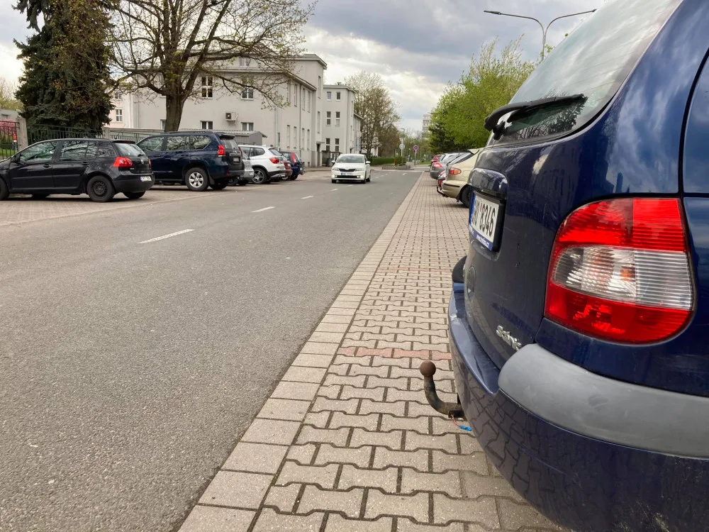 Parkovací dům u nemocnice v Hradci Králové by měla zaplatit okolní města. Krajský úřad se pustil do vyjednávání