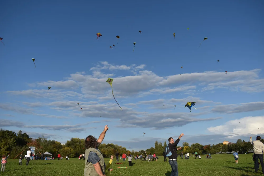 Kam o víkendu? Na Svatomichaelskou pouť, drakiádu nebo saunový festival