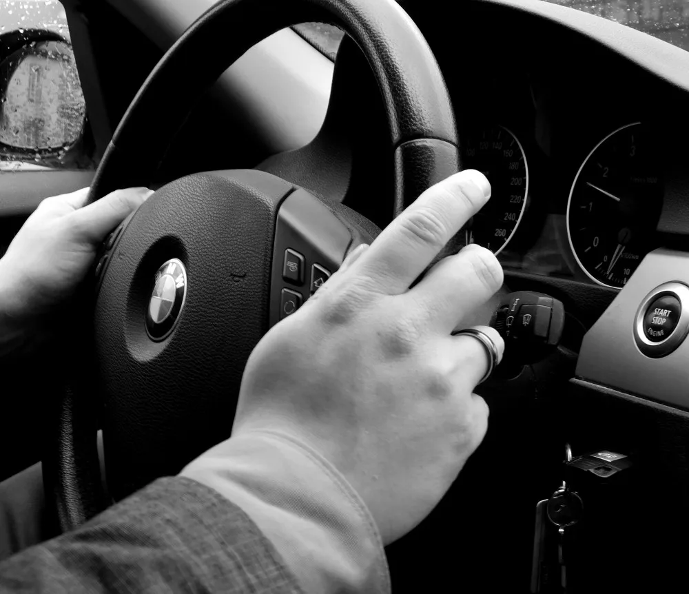 Řidičák nikdy neměl, přesto ho policisté jen za poslední měsíc chytli za volantem čtyřikrát