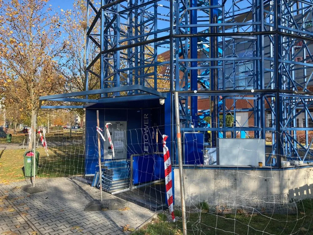 Z Hradce Králové zmizela i druhá cyklověž. Projekt Biketower ztroskotal na vyjednávání s městem, míní dodavatel věží