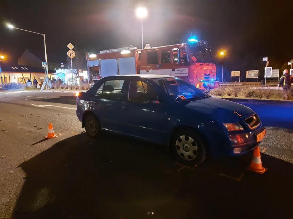 V Hořicích srazilo chodkyni auto, zraněním podlehla