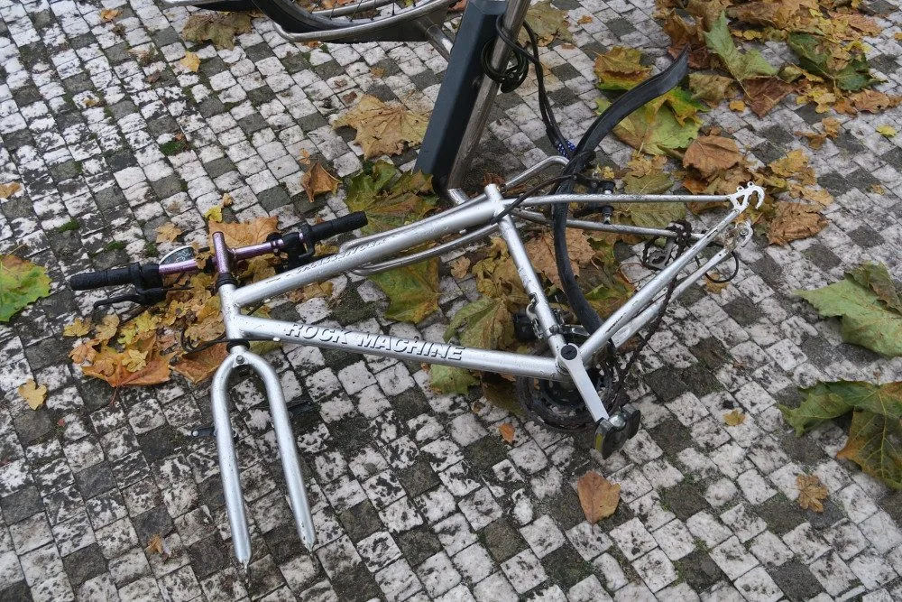Hradec Králové se pustil do odstraňování cyklovraků. První mizí od terminálu a hlavního nádraží
