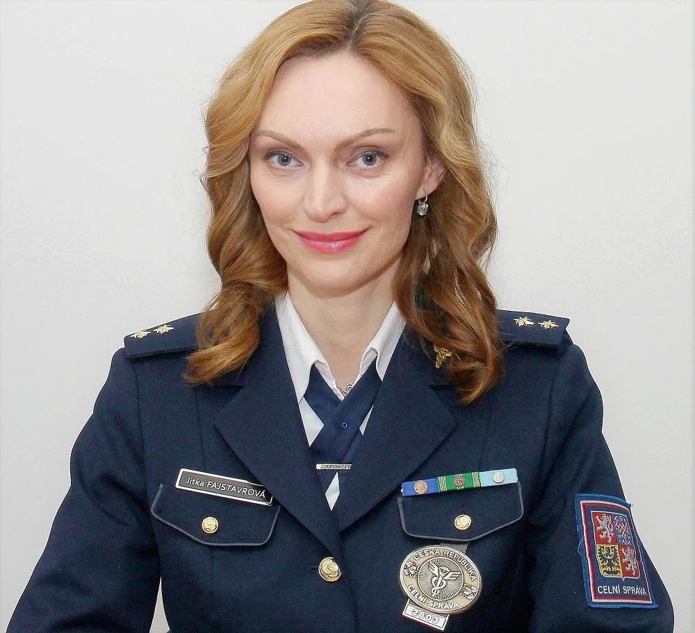 Nová práce pro mě byla výzvou, říká Jitka Fajstavrová. U celníků už působí čtvrt století