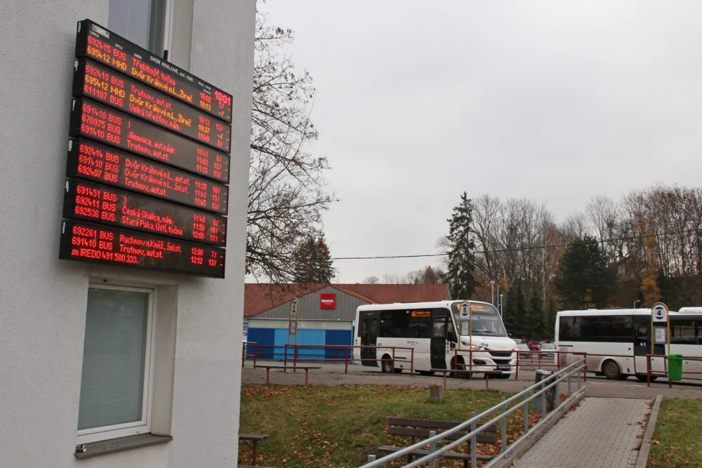 Dvůr Králové si oblíbilo architektonické soutěže. Další ukáže podobu nového autobusáku