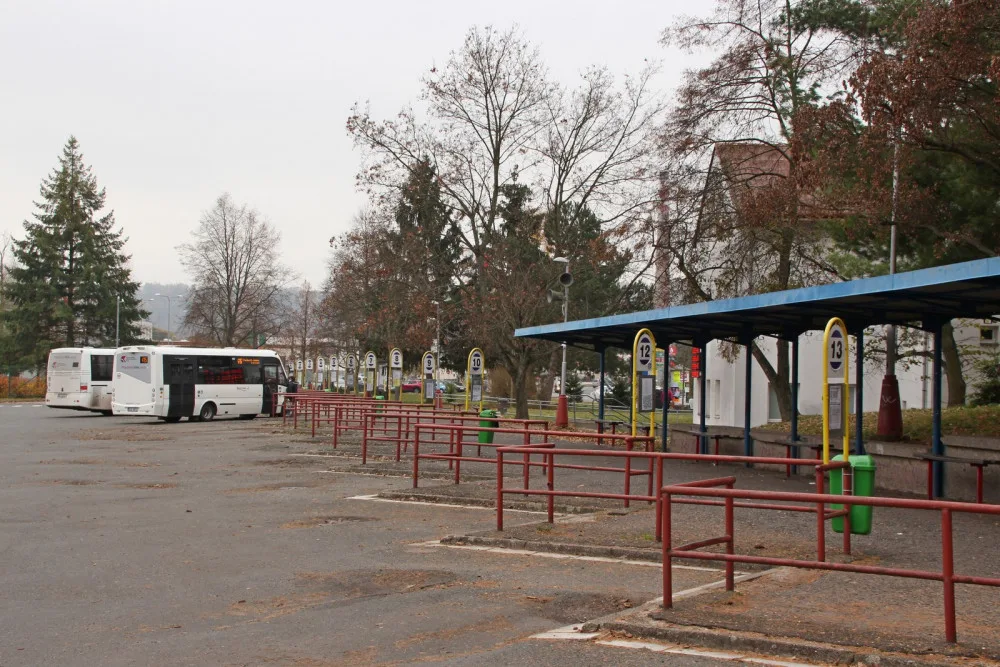 Dvůr Králové si oblíbilo architektonické soutěže. Další ukáže podobu nového autobusáku