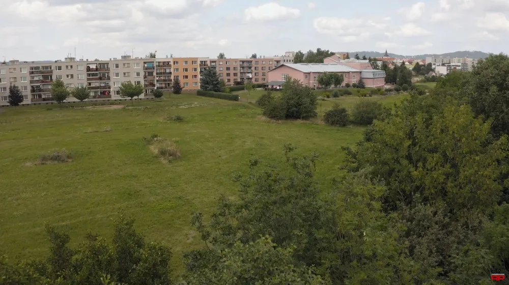 Jičín připravuje svůj největší odpočinkový park. Nabídne rozhlednu, cyklostezku i místa pro relaxaci