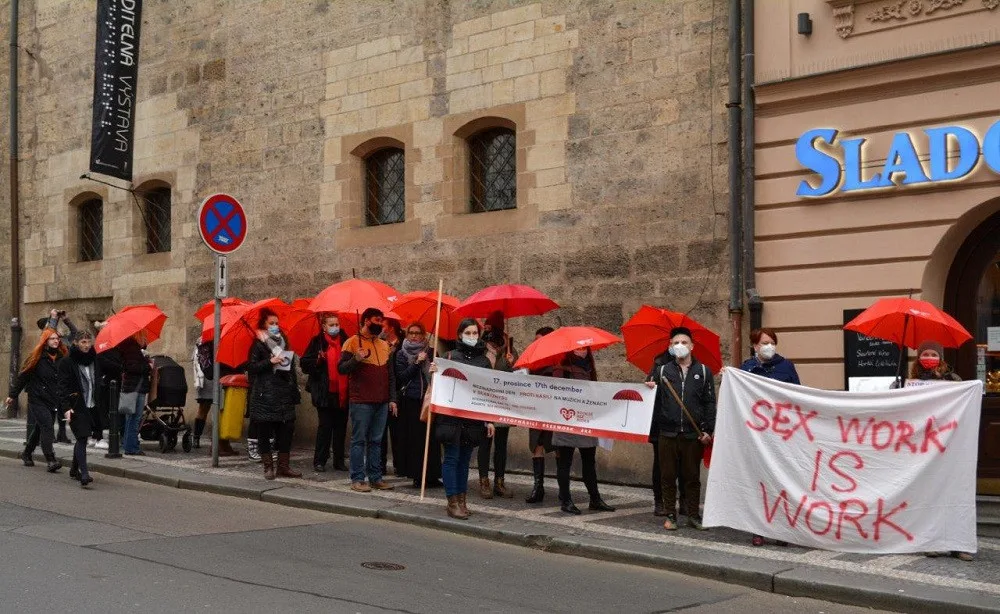 V pátek je Mezinárodním dnem proti násilí na ženách a mužích pracujících v sexbyznysu