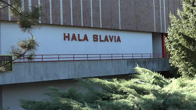 Zachraňme halu Slavia, apeluje výzva na Hradečáky