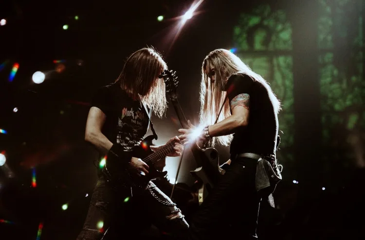 V Metallica S&M Tribute show se snoubí Rock se symfonií. V Hradci Králové se roztopí pod kotlem a otevřou astrální světy 14. února