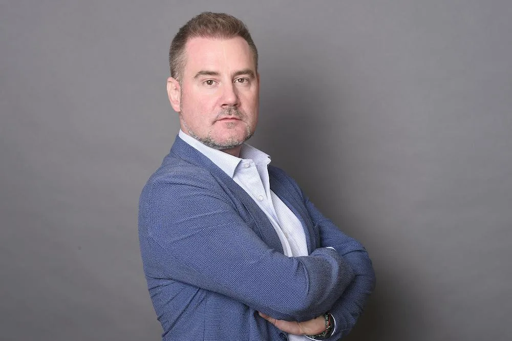 Vláda by měla motivovat k méně rizikovým alternativám kouření, říká prezident Komory elektronického vapování