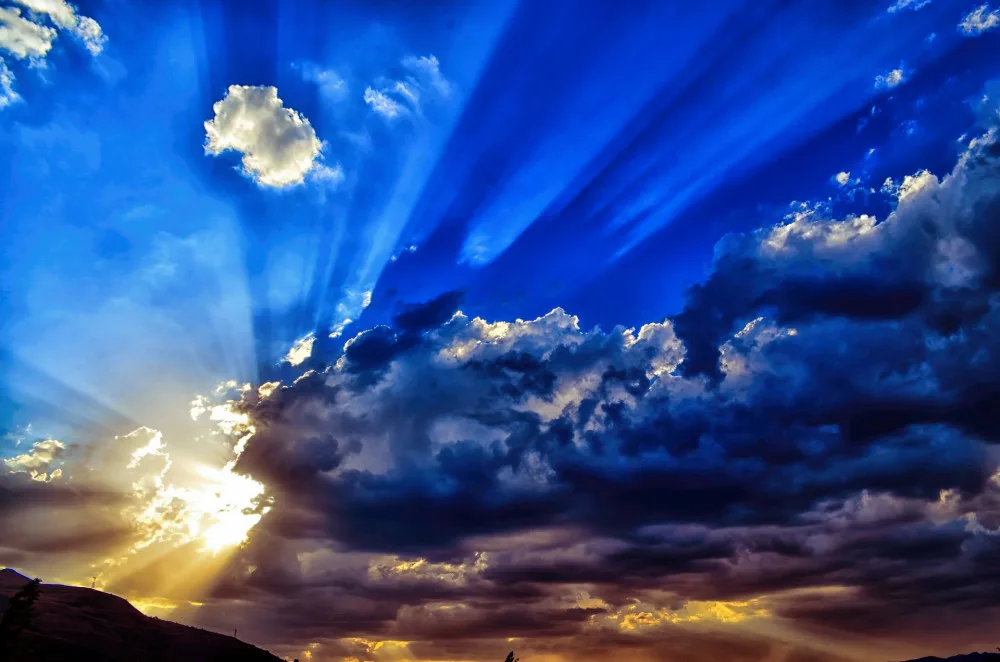 Meteorologové vydávají další varování před silným větrem. Dorazí ve středu ráno