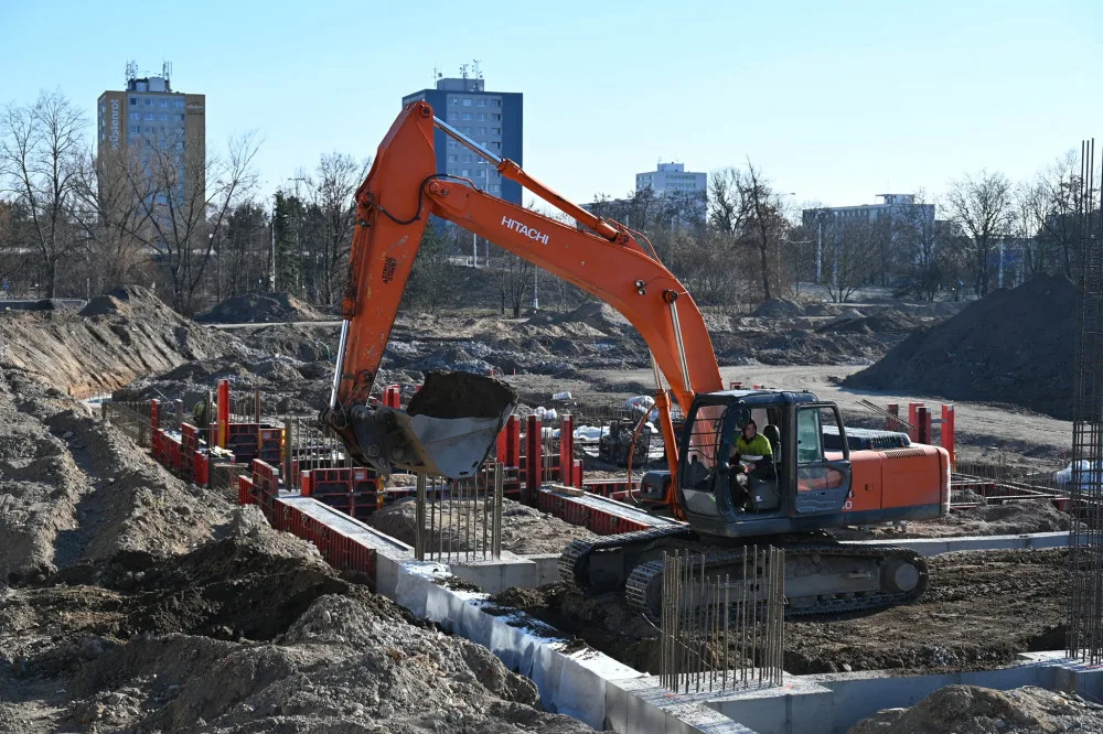 Fotbalový stadion v Hradci se nejspíš ještě prodraží. Strabag chce s městem jednat o zvýšení ceny