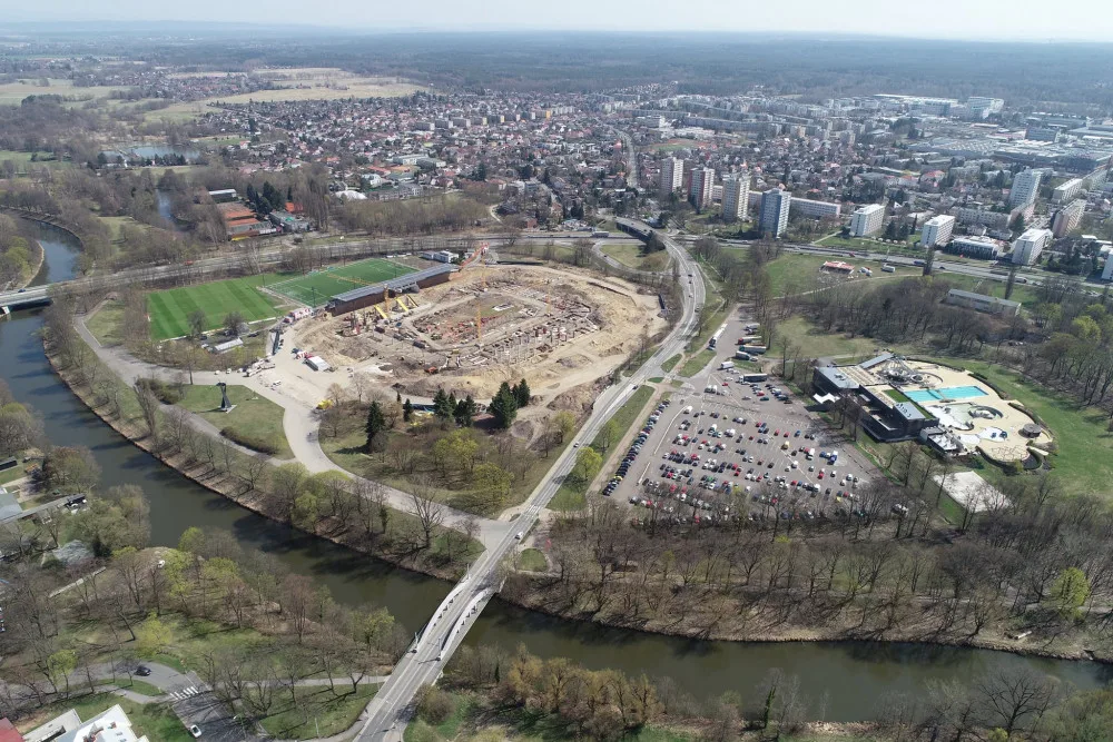 Národní sportovní agentura zastavila dotaci na stadion v Hradci Králové
