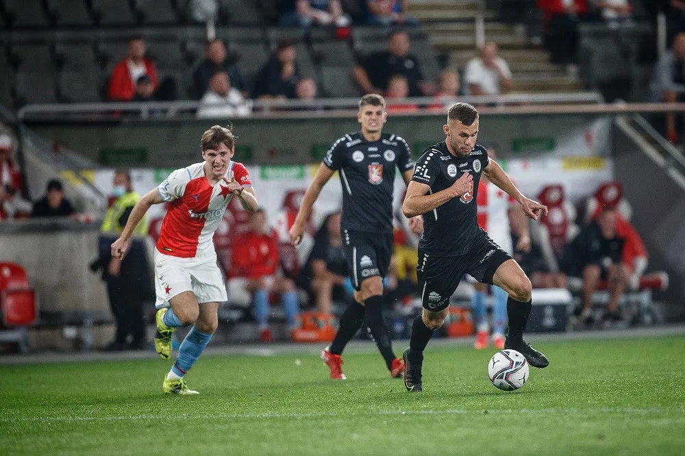 FC Hradec Králové v utkání se Slavií Praha