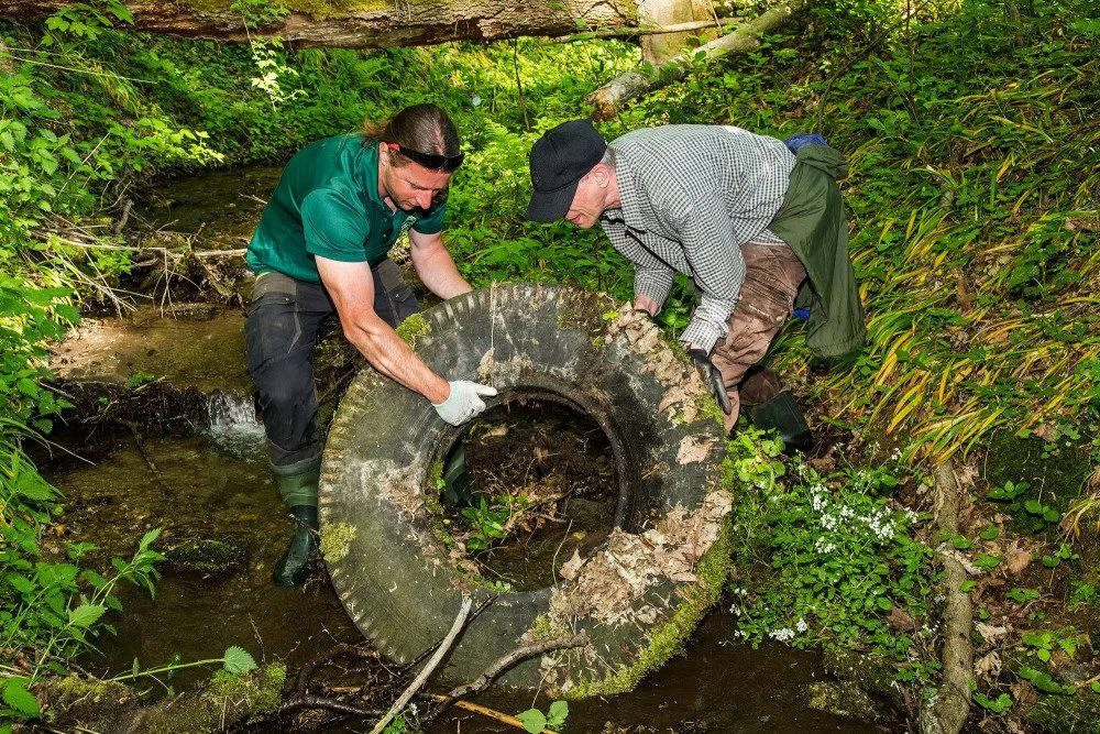 Krkonoše jsou opět o něco čistější. Správci parku nasbírali pět tun odpadků