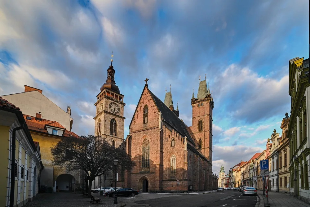Bezpečnostní sítě na Bílou věž v Hradci Králové se musí vyprojektovat. Město vybralo dodavatele dokumentace