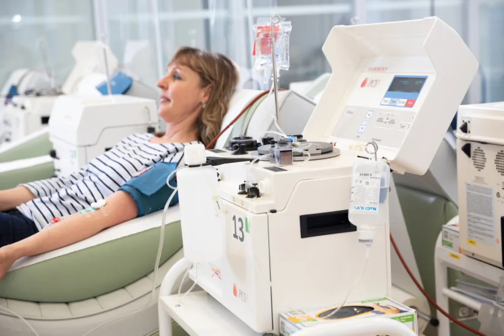 Dnes je Světový den dárců krve. Transfuzní oddělení stále hledají nové dárce