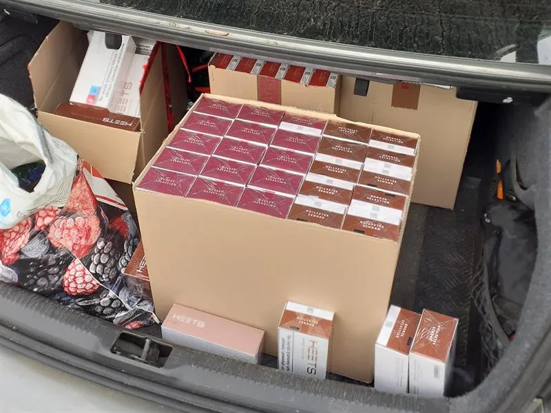 VIDEO: V kufru měl deset kilo tabáku. Z Polska to vezu pro svou vlastní potřebu, vymlouval se celníkům