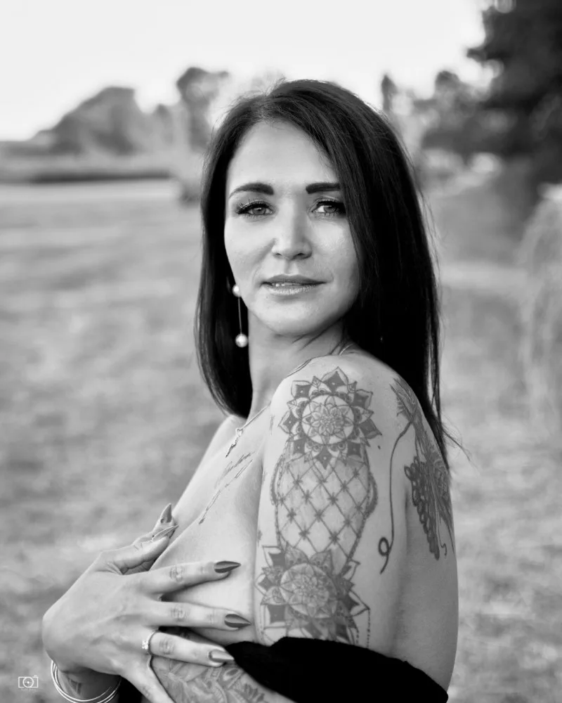 Tereza vyrůstala v dětském domově, teď se snaží dětem pomáhat. Mimo jiné i prodejem svých fotek