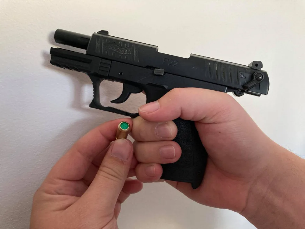 Po Jičíně chodil muž s plynovou pistolí a mířil na lidi. Podle svědků dokonce vystřelil