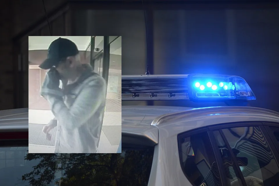 Nepoznáváte ho? Ukradl batoh s hotovostí a jeho majiteli vybral z účtu peníze