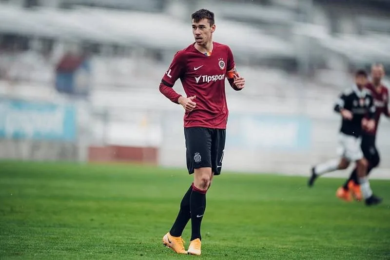 Mladý fotbalista Ryneš zamířil ze Sparty na hostování do Hradce Králové
