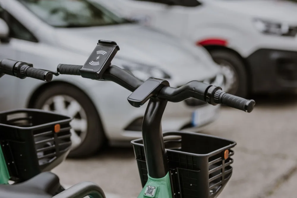 Hradec Králové bude mít elektrokola. Bezohledné parkování zakáže aplikace