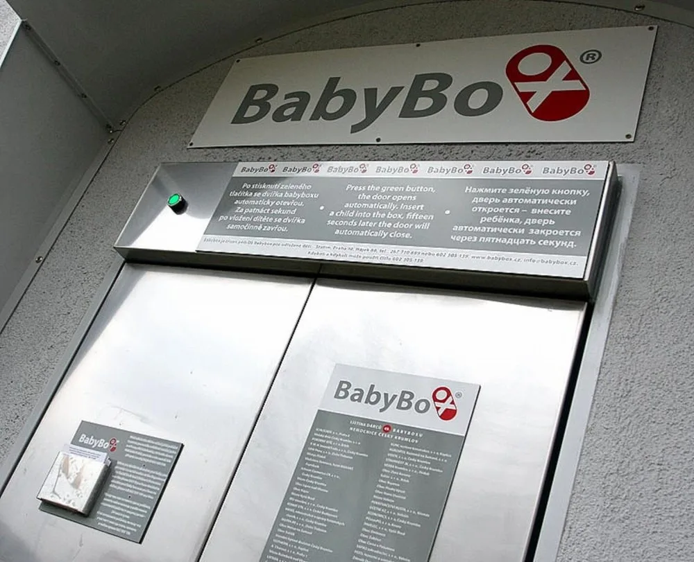 Do babyboxu v Hradci Králové někdo odložil pětidenního chlapce s doklady