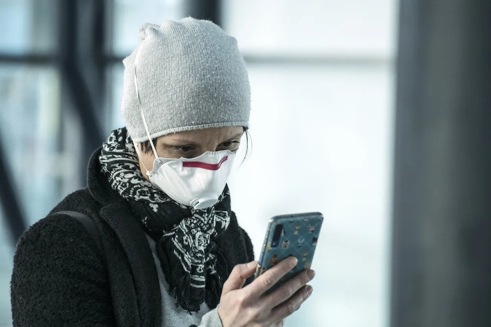 Od zítřka budou v hradecké nemocnici povinné respirátory FFP2