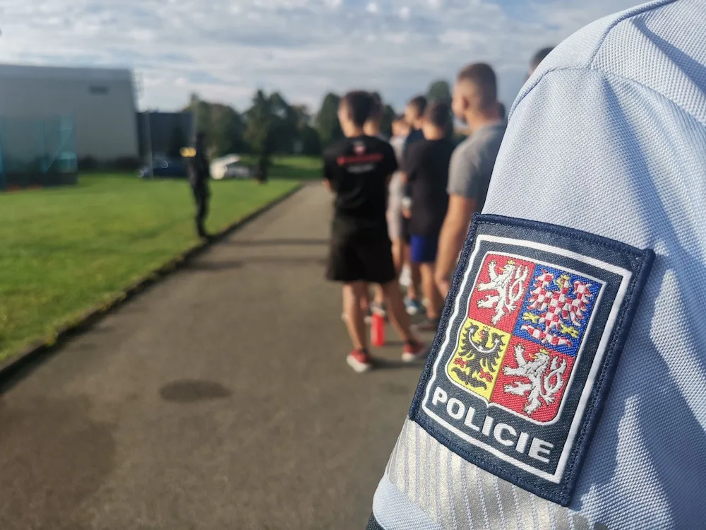 Zájemci o práci u Policie ČR si ve Skutči vyzkoušeli fyzotesty na(ne)čisto.