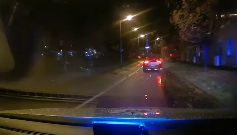 Pronásledování řidiče, který ujížděl policii