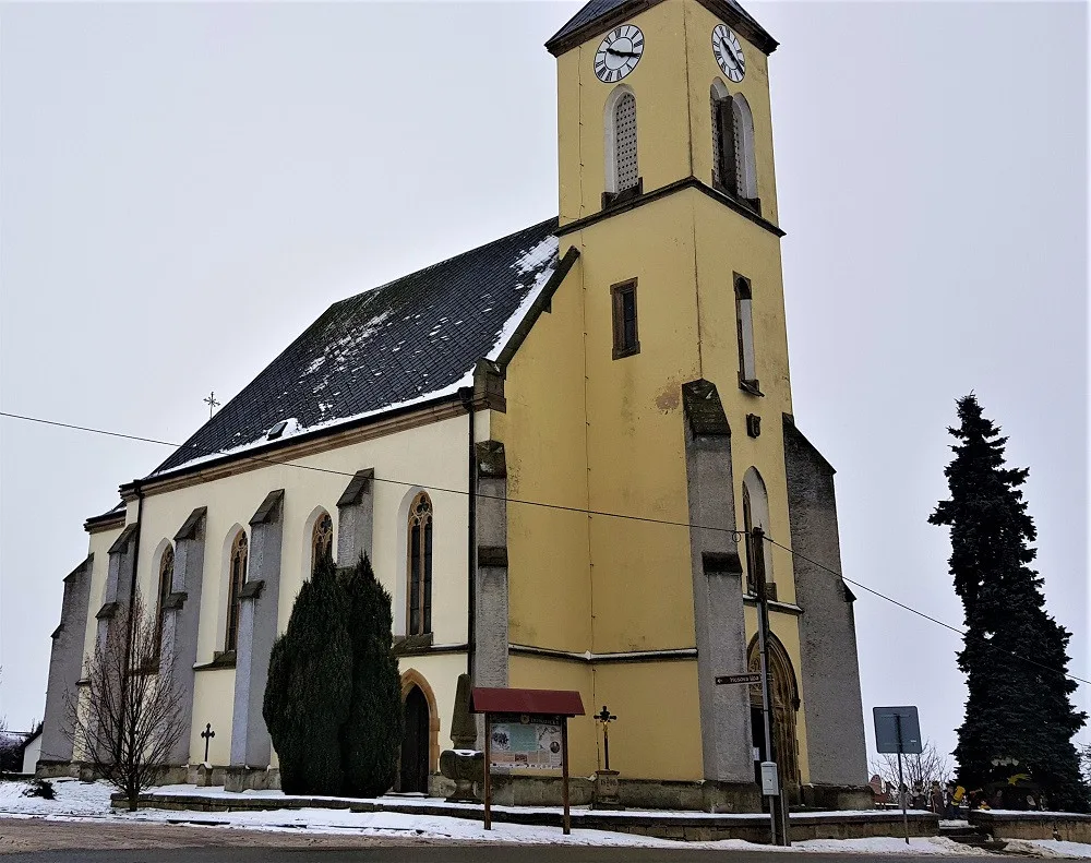 kostel sv.Jana Křtitele v Dohalicích