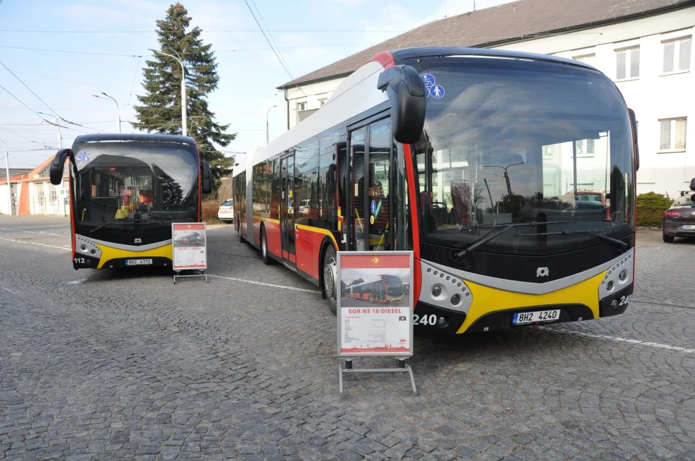 Po Hradci Králové se prohání nové moderní autobusy