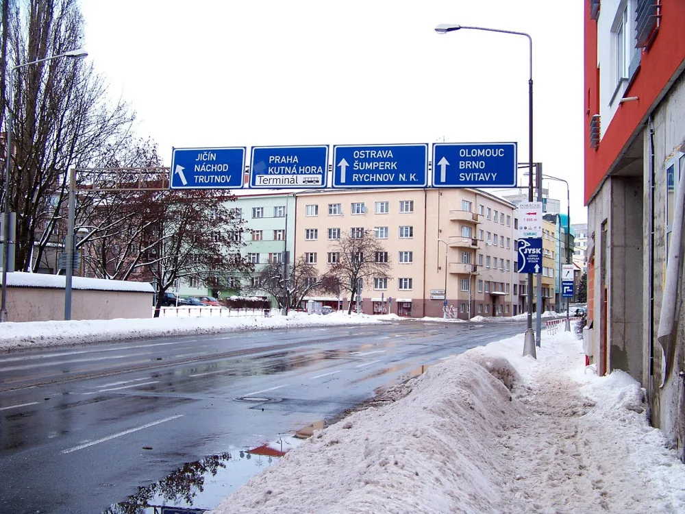 Hradec Králové vymění veřejné osvětlení na Gočárově okruhu. Chce ušetřit peníze za energie.